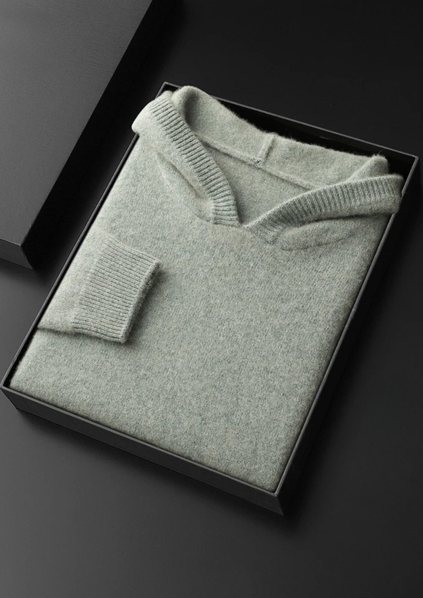 SUDADERA CON CAPUCHA DE OCIO 100 % CACHEMIRA
