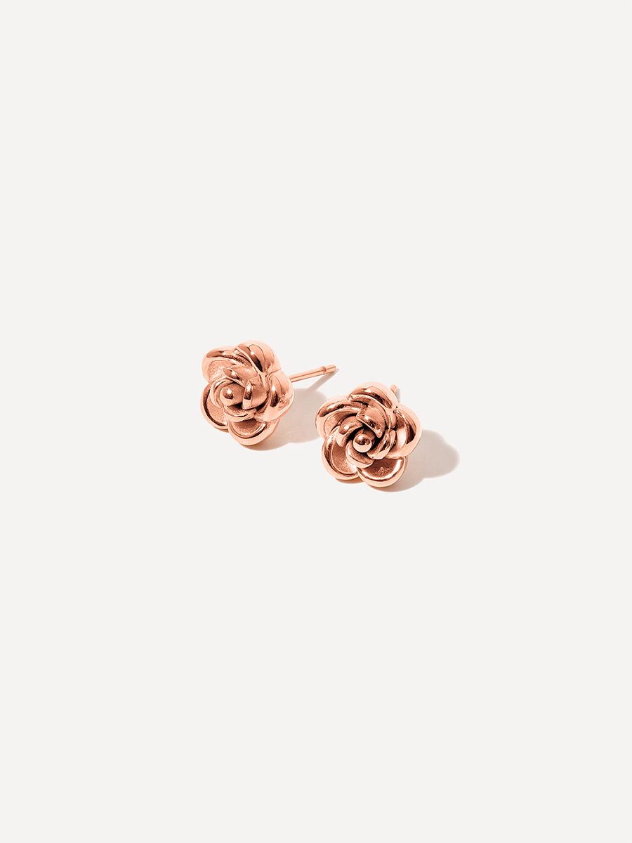 Pendientes medianos con motivos florales románticos