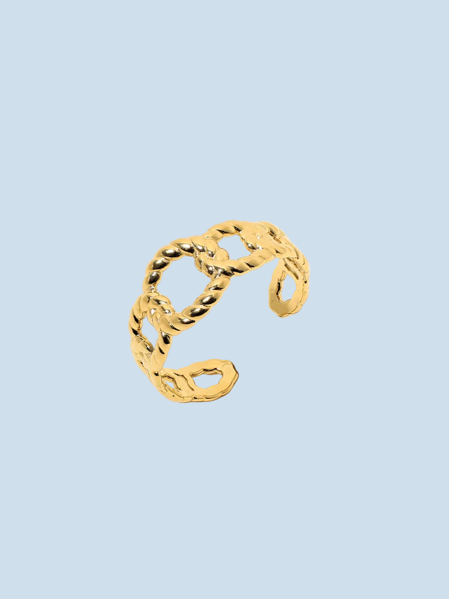 Un elegante anillo de cadena
