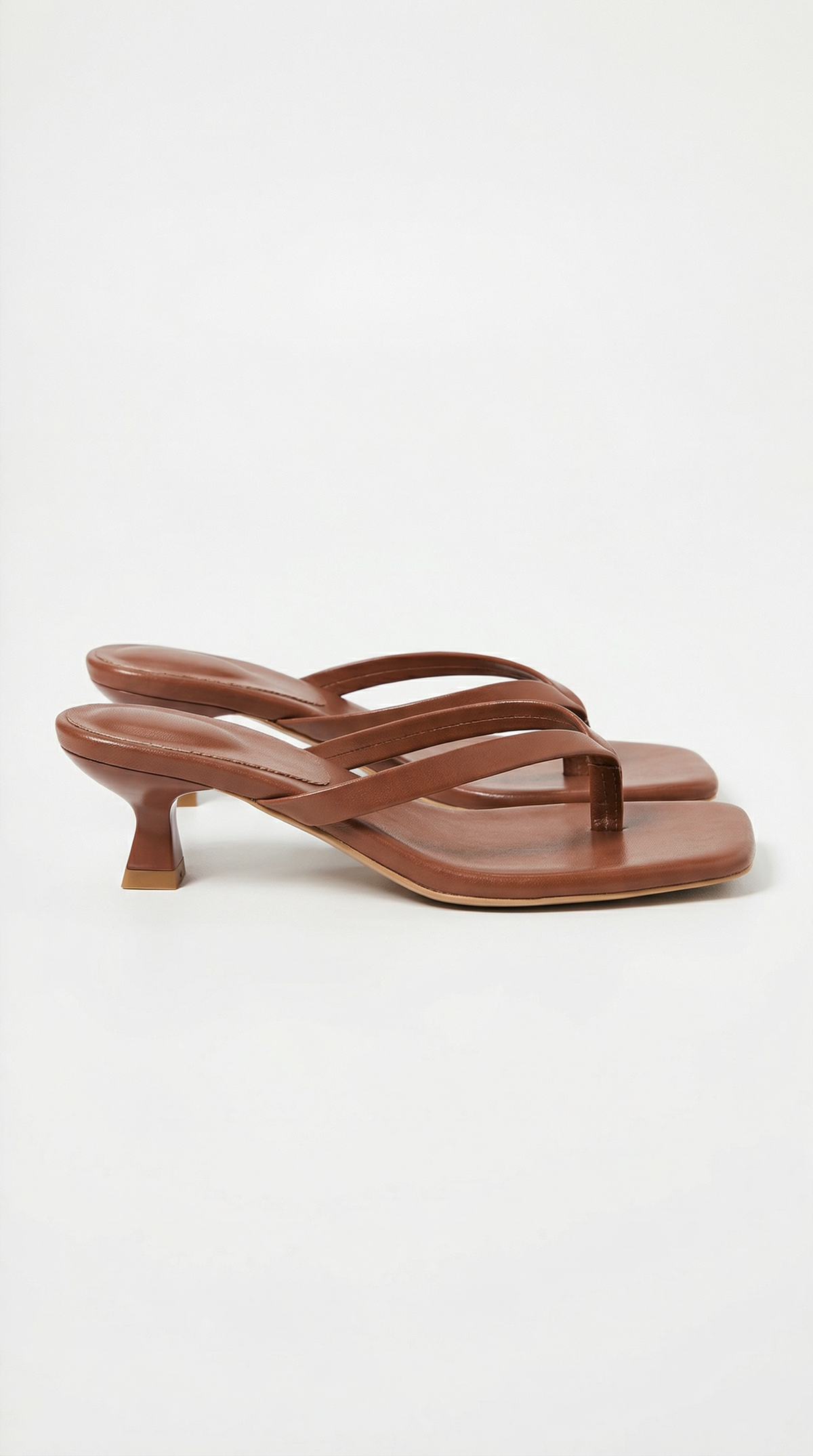 Jessica | Sandalias con Tacón Kitten y Diseño de Dedo