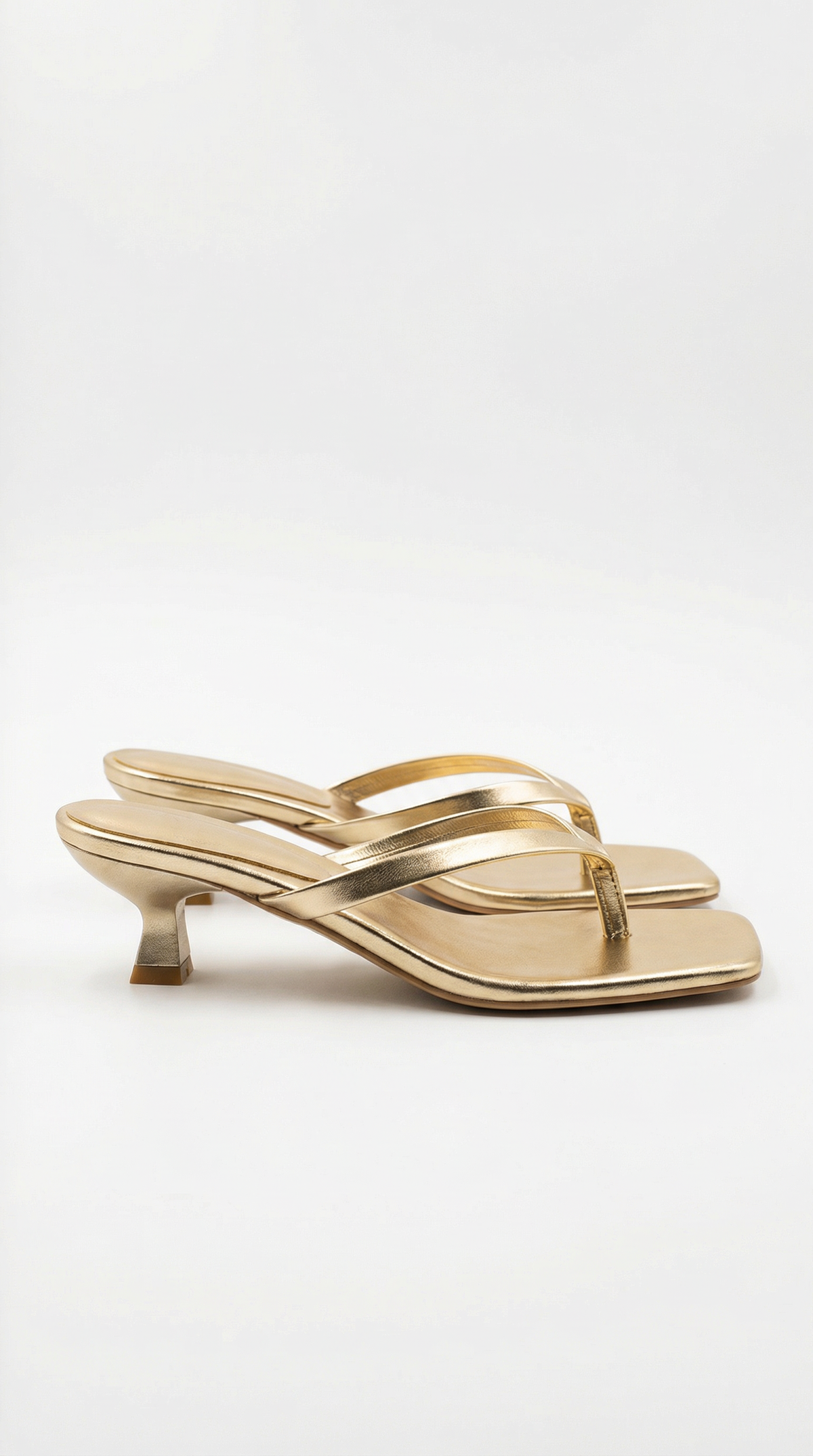 Jessica | Sandalias con Tacón Kitten y Diseño de Dedo